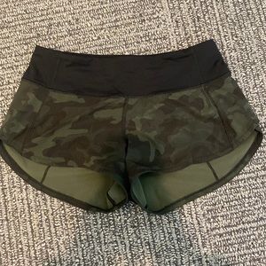 Lululemon Camo Speed Up shorts. Barely worn, size 2, 2.5”. In great condition!